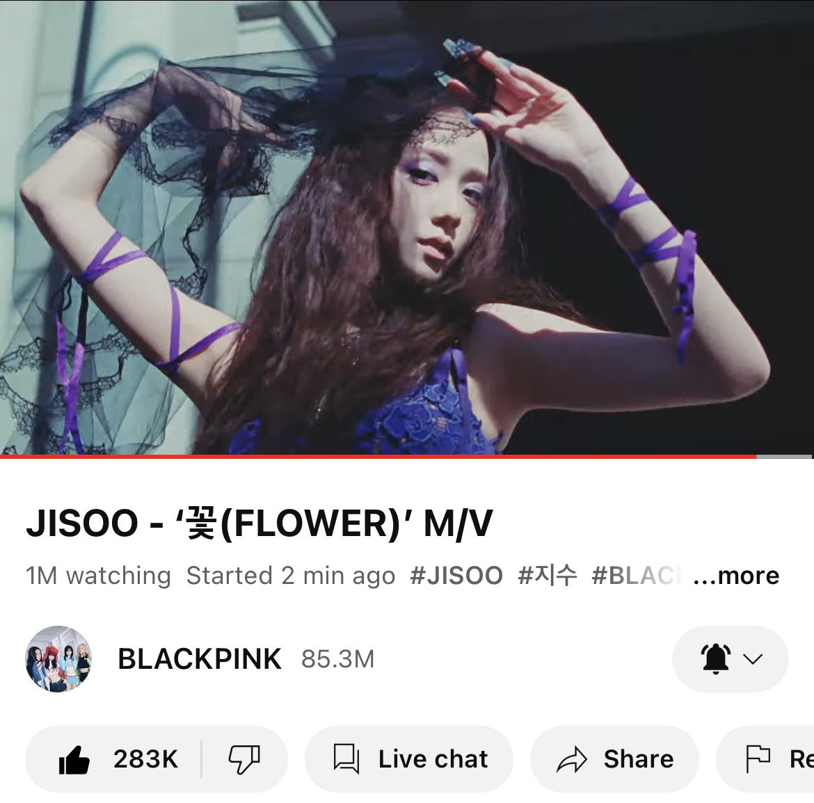 Spicy_pisces_17's tweet photo. #JISOO’s '꽃(FLOWER)' M/V surpassed 1,000,000 viewers with +280K likes in just 2 minutes since premiere started! https://t.co/WjzOGdfNrV