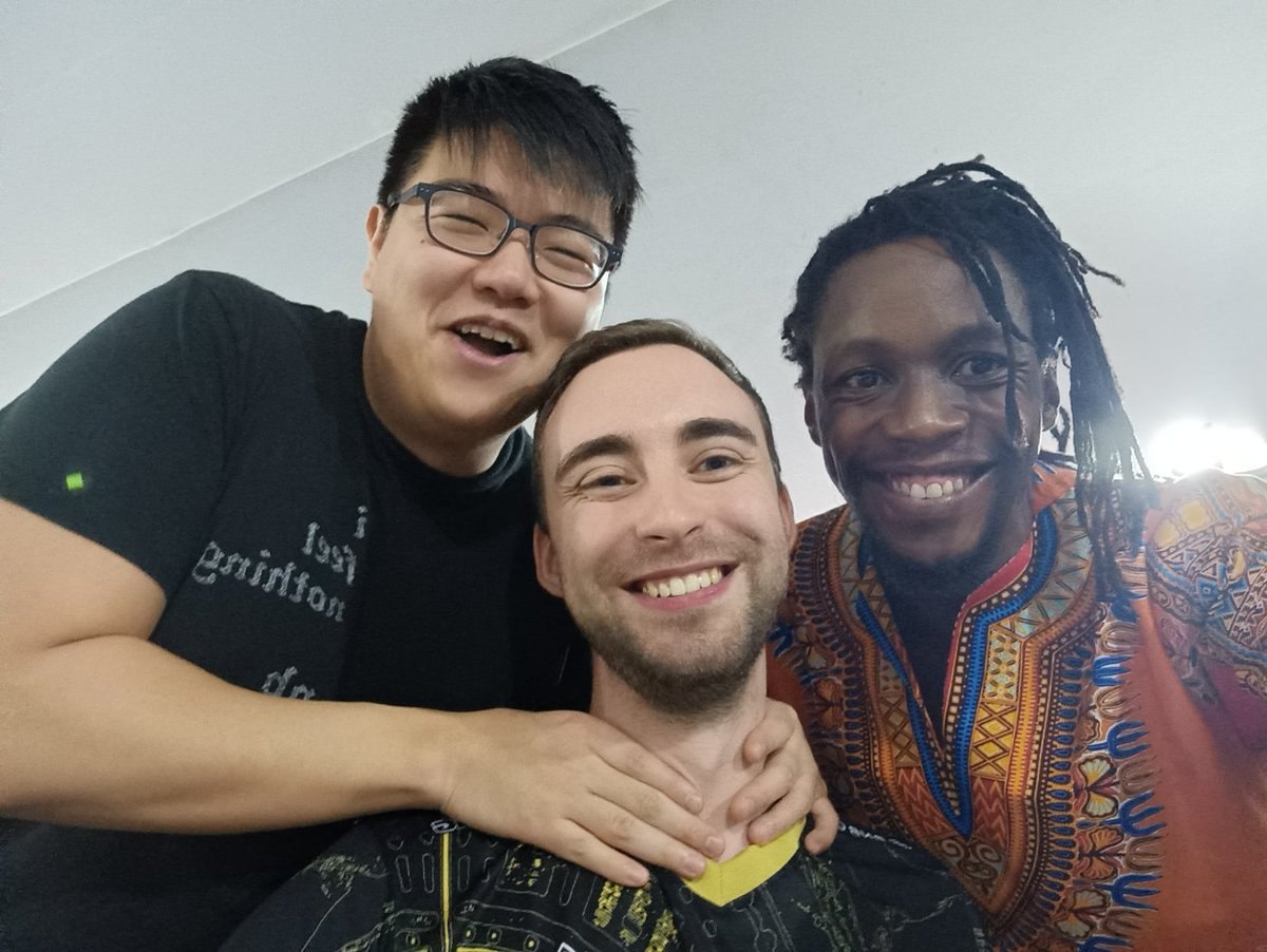 Ferkla3's tweet photo. The brains behind the magic! 

Despite being on opposite teams in the grand finals, these 2 are of one accord when it comes to their love of Dota2.

No matter what the outcome between👏 #dota2player #RiyadhMasters #TI11: #EmbraceTheDarkness 
Original: Snaregrodamus https://t.co/s0Nm6VCFfg