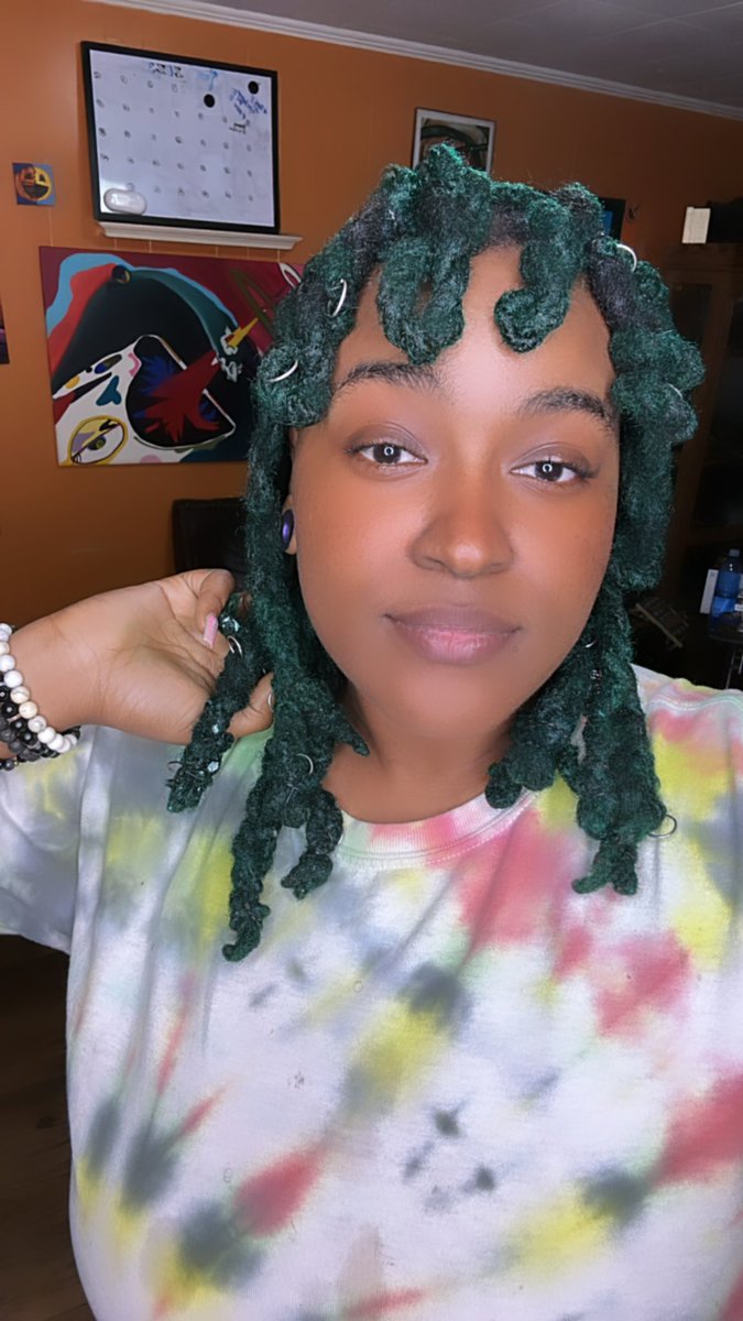 FancyStayVibin's tweet image. Hit em with the Rick James bang.. no beads… fresh color &amp;amp; retwist 🫶🏾 #locd