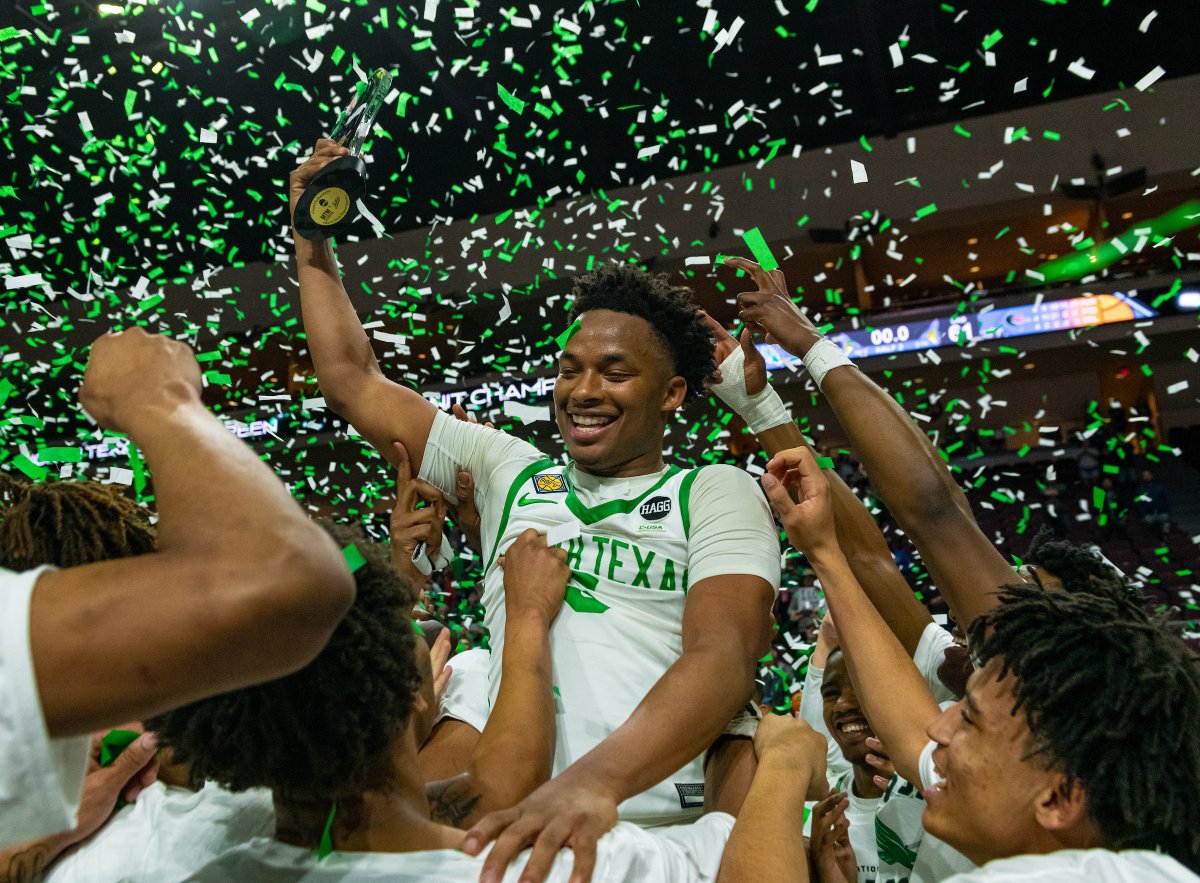LIGHT THE TOWER! 🟢 Your <a href="/MeanGreenMBB/">UNT Basketball</a> have won the 2023 National Invitation Tournament Championship. #GoMeanGreen!