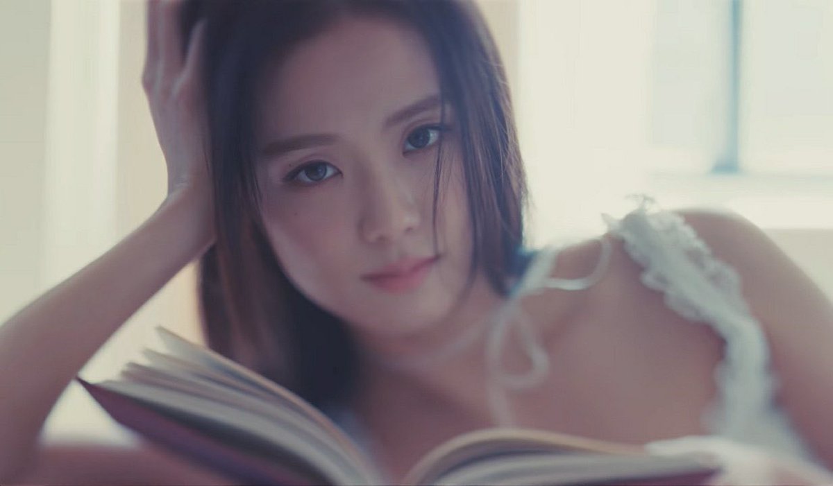 kimbermorx's tweet photo. THE DAUGHTER OF EUN YEONG-RO

 #JISOO_Blooming_With_ME https://t.co/ZQe7myjmQv