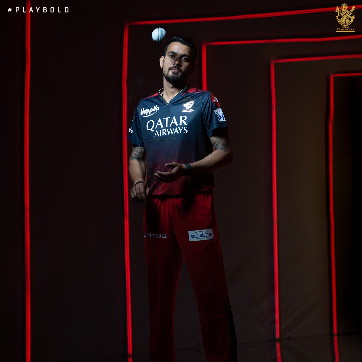 RCBTweets's tweet photo. Kaul-ing the shots! 🏐

Siddharth is buzzing with confidence both on and off the field! 🤌

#PlayBold #ನಮ್ಮRCB #IPL2023 @iamsidkaul https://t.co/sqinw0wvQS