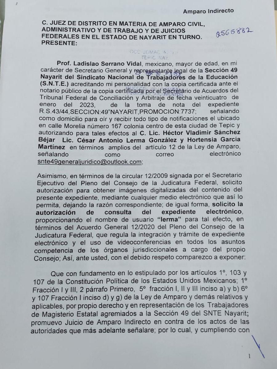 snte49nayarit's tweet photo. #Sección49sí ✅

En cumplimiento al mandato que termino como dirigente de #Sección49 #SNTE 📚 queda el precedente de recursos de amparo contra las leyes navarro: laboral y pensiones, que laceran derechos de nuestros agremiados

𝗠𝘁𝗿𝗼. 𝗟𝗮𝗱𝗶𝘀𝗹𝗮𝗼 𝗦𝗲𝗿𝗿𝗮𝗻𝗼 𝗩𝗶𝗱𝗮𝗹 https://t.co/mEUyHqFTE6