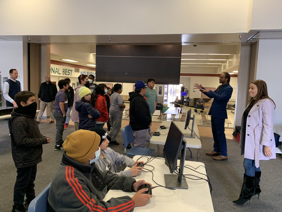 sbcss_esports (@esportssbcss) on Twitter photo Thank you principal <a href="/jonesing4math/">Felix Jones</a> <a href="/FUSD_AlmeriaMS/">Almeria Middle</a> for believing in the power of esports for inclusion, connection, and community. Thank you principal <a href="/jonesing4math/">Felix Jones</a> <a href="/FUSD_AlmeriaMS/">Almeria Middle</a> for believing in the power of esports for inclusion, connection, and community.