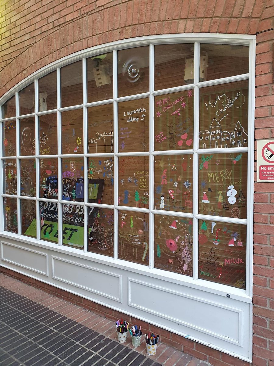 MeltonBid's tweet image. We loved creating these Christmas windows with Inviting Writing last year! And we’re back in the Bell Centre again tomorrow 12-3pm for more Easter doodling fun! 🐣 🐰Come &amp;amp; join us as we create another fantastic window display @meltontimes #melton #easterwindow #familyfun
