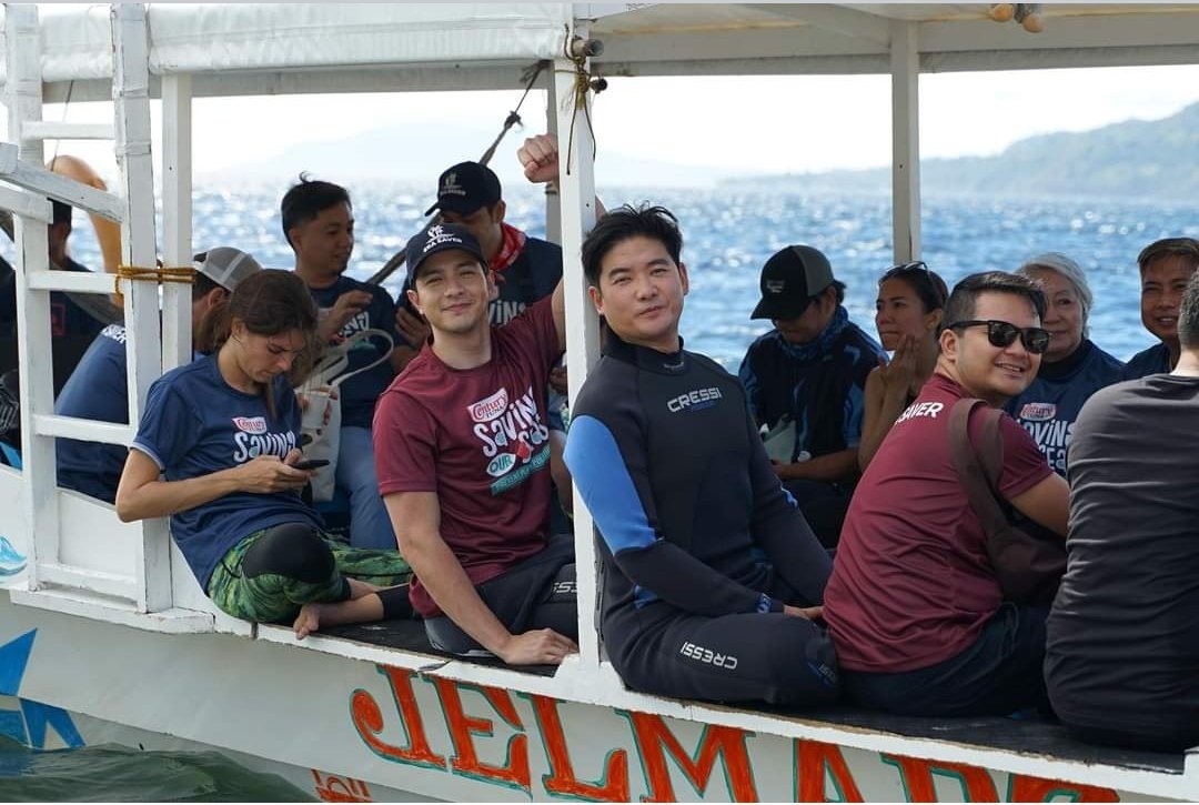 itsmeAiVee_2's tweet photo. Protect our Planet Save our Seas campaign
More picx 👇🏾
https://t.co/IoNAVLhgyF
#CTSavingOurSeas
#ALDENxCenturyTunaSuperbods
#ALDENRichards
📸centurytunasuperbods https://t.co/7AuFZ6GdOa