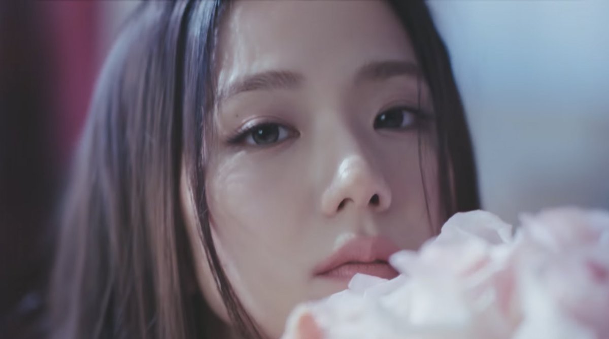 jisoo_snows's tweet photo. Debunking Flower by Jisoo.

Chapter 1

Jisoo, waits for someone in the car, she gets up and starts to think about the past. 

She smells flowers that are light pink in color and the song starts as someone knocks and calls her and she is glaring at herself infront of the mirror. https://t.co/kbbfELlbRz