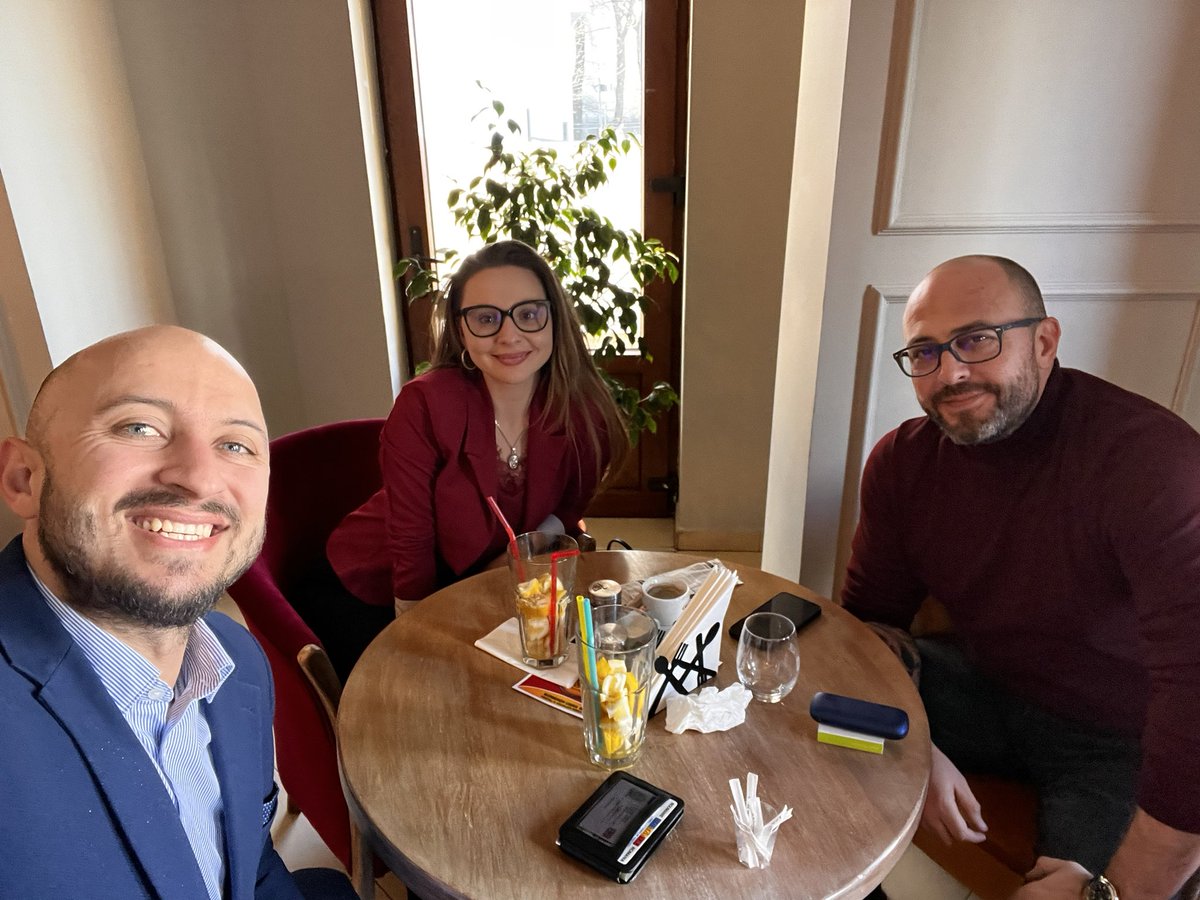 MihaiBanuLL's tweet photo. Brain storming cu echipa de la @bizzclubploiesti și master mind după cu cei 3 de 28 😎

#mypocketplanner #mypocketplannerapp 
#veniturisicheltuieli 
#planificarebuget https://t.co/JLRAVE9gtq