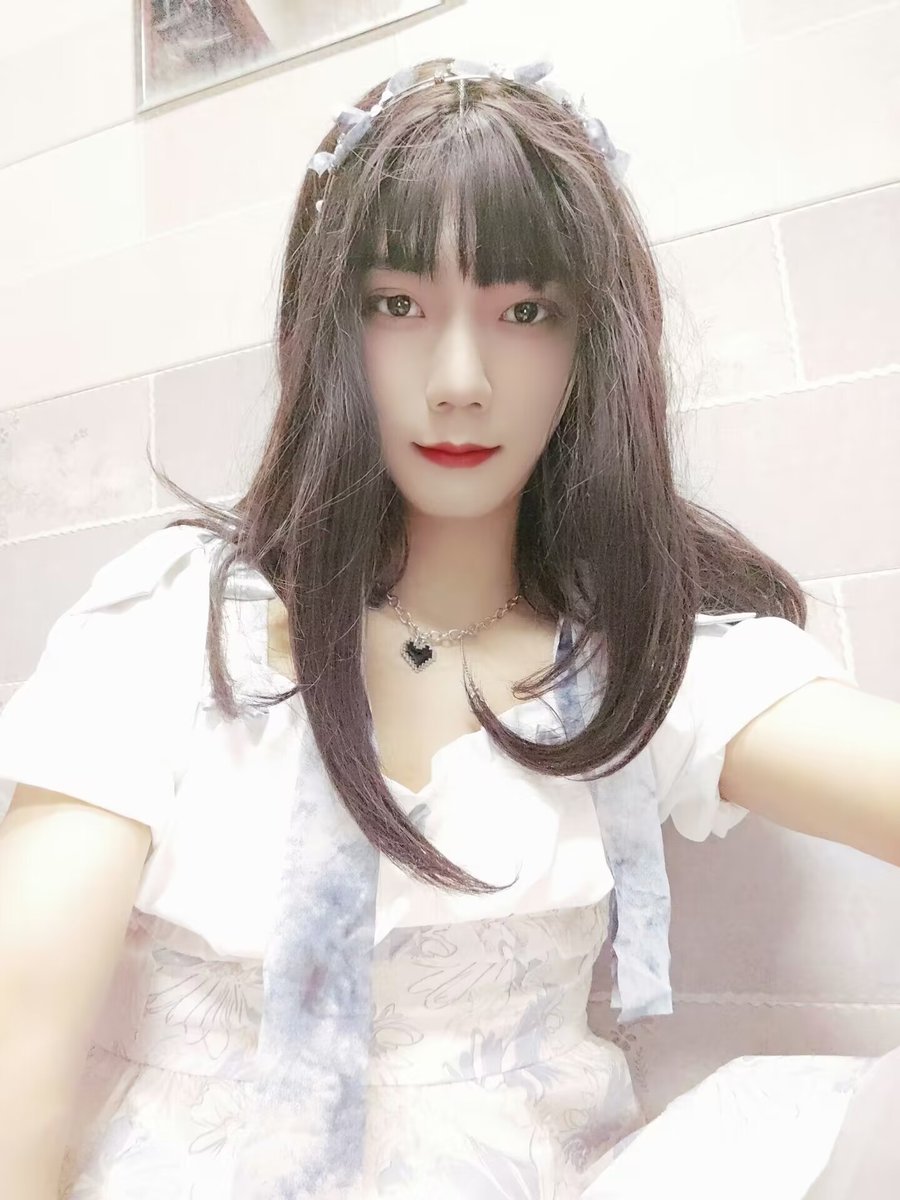 dddxi8's tweet photo. 还是无聊 https://t.co/BlpX9PHDRl