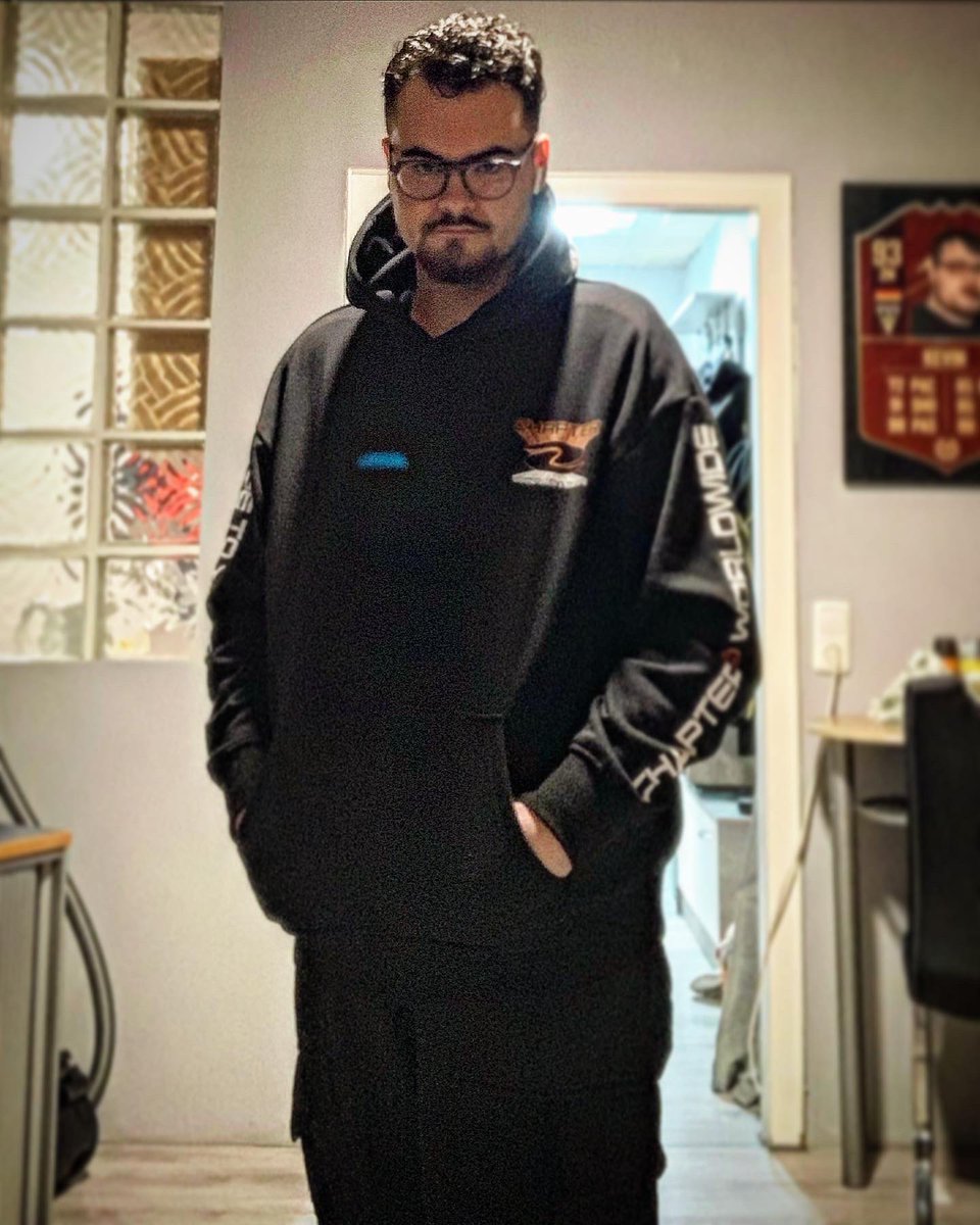 TouretteLP's tweet photo. Von 7XL auf XL
vieles ist im Wandel! #psychisch und #körperlich! 

70kg #abnahme dank #magenbypass 

Danke für die geile Zeit und die, die vor uns liegt! ❤️

Alles ist möglich, wenn man daran glaubt! 

Mehr auf Insta, leider kann man nicht viel schreiben!

https://t.co/0LhUWRNuAv https://t.co/GbvK15ko8d