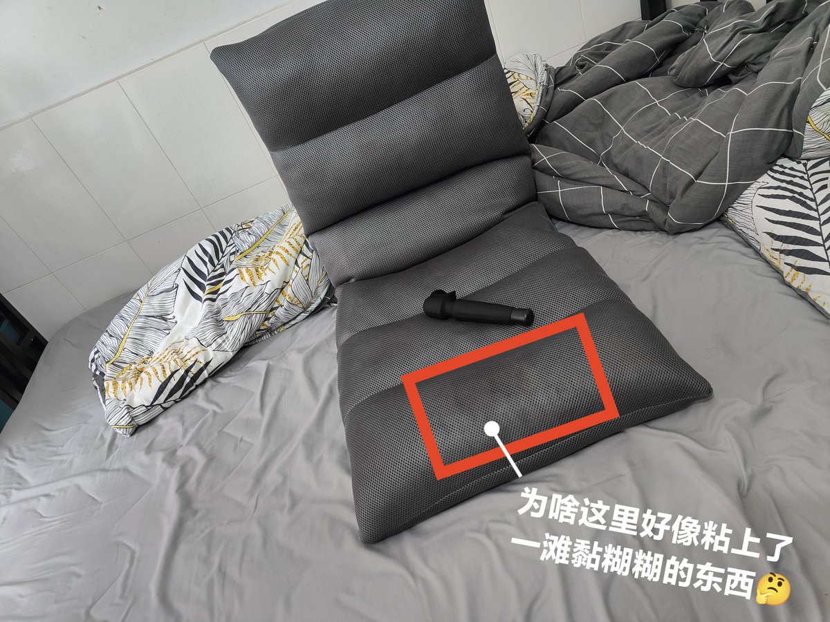 Lizzyimg's tweet photo. 买了两���新玩具🤩
目前只用了一个，另外一个希望主人也能尽快和狗狗一起玩噢😘 https://t.co/A624n9vG4U