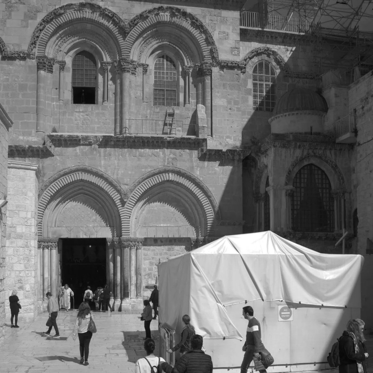 MarcoFosci's tweet photo. Jerusalem, old City.  The Holy Sepulchre, sacred place of Christianity.
—
#jerusalem #people #israel #holysepulcre #oldcity #christianity #black #white #bnw #bnwphotography #blackandwhite  #monochrome #bnwphotos #moments_in_bnw #moments_in_photography #moments #moments_in_streetl https://t.co/SNPFwnH2Yx