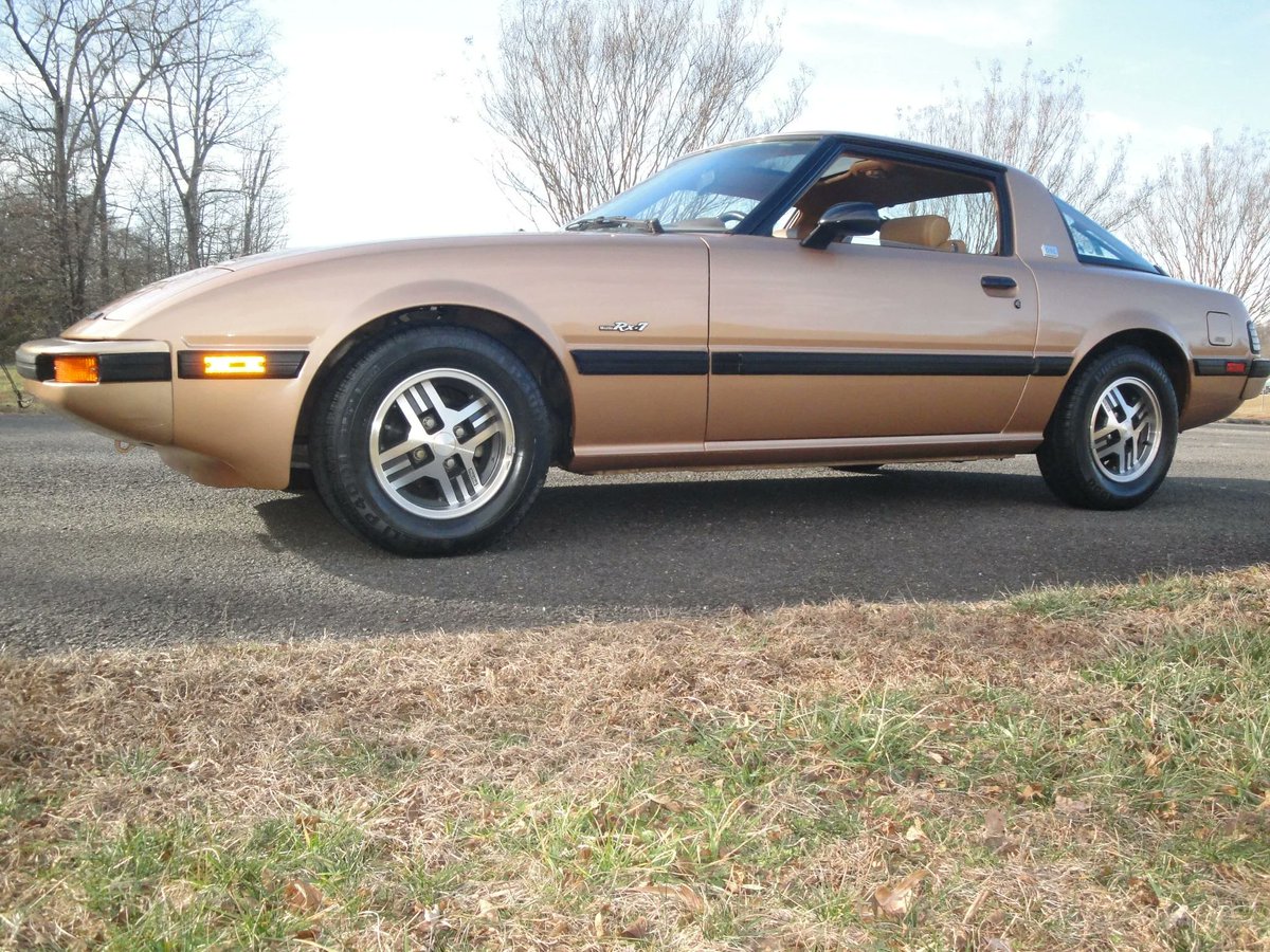 LienhardRacing's tweet image. #rotarypower
22k-Mile 1983 Mazda RX-7 GSL 5-Speed

© via bringatrailer.com/listing/1983-m…