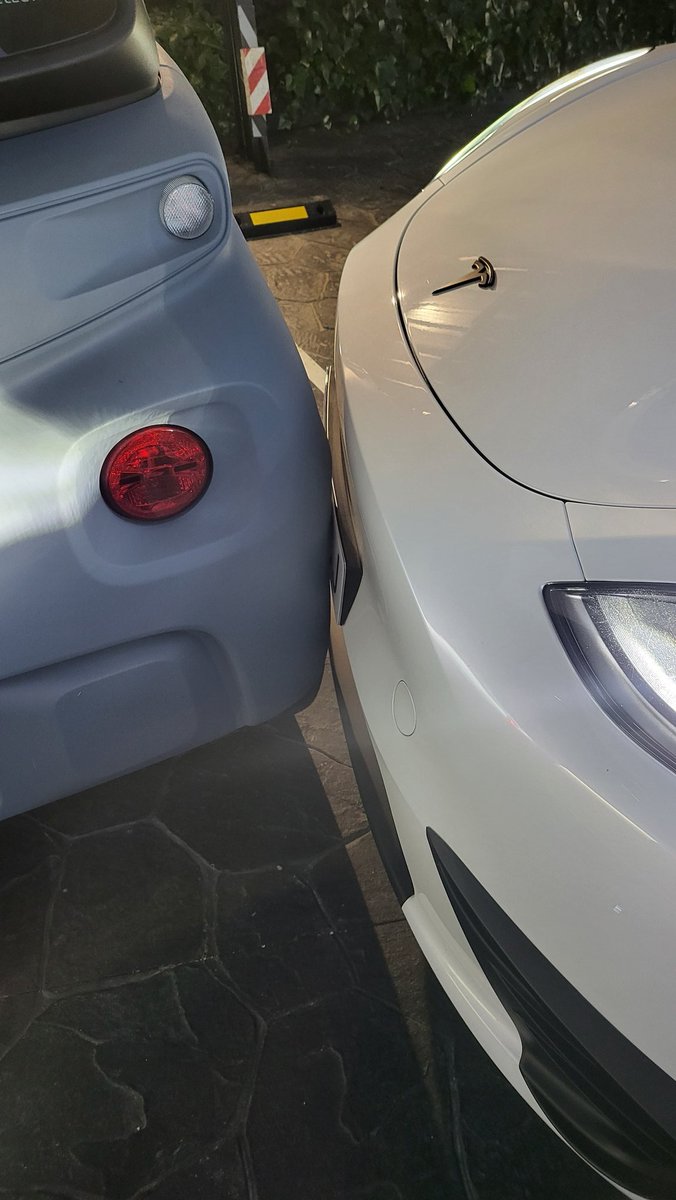 Mira que me gusta Tesla pero con el teslavision están patinado a lo grande.