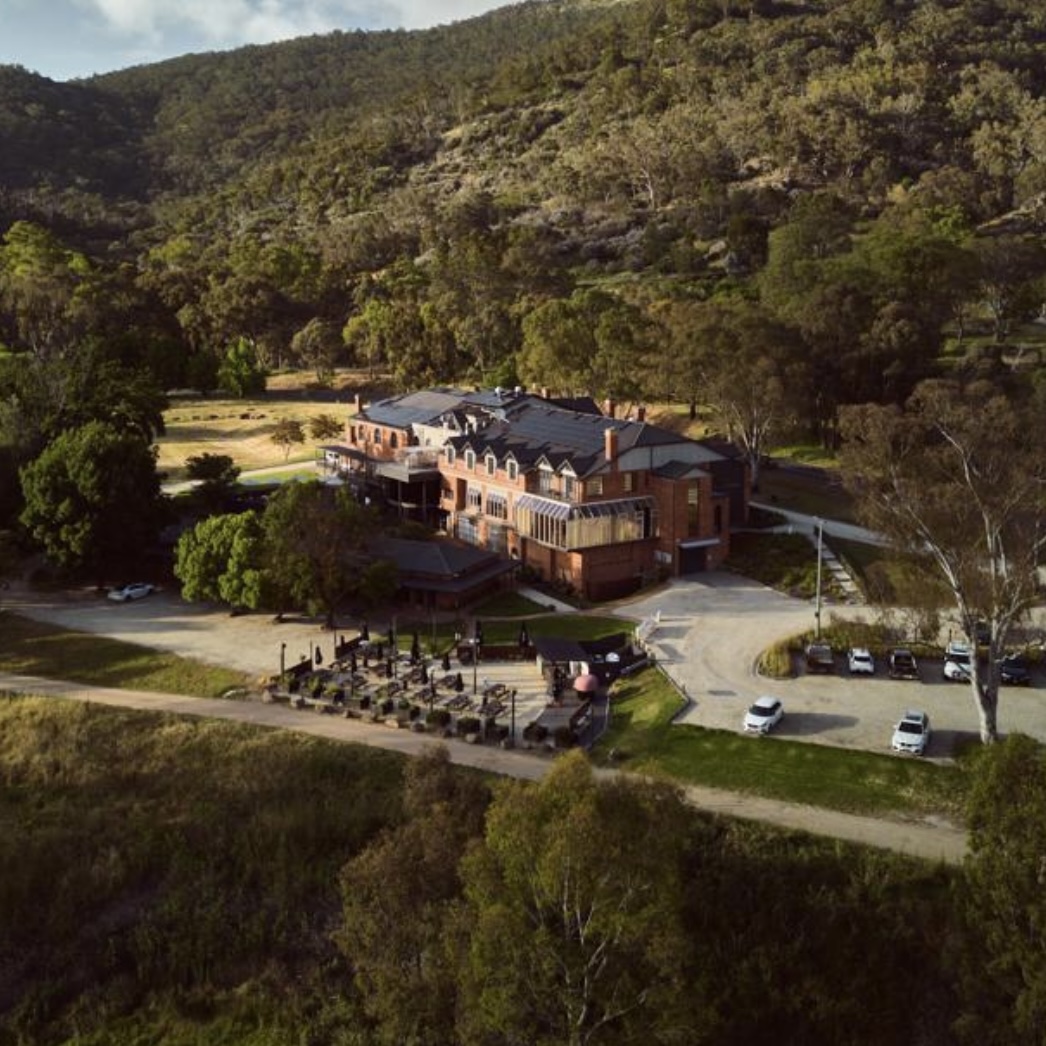 EASTER FOR EVERYONE
At @trawool_estate 
Open everyday 5-16 April

Open everyday April 5-16th.
Book now and secure the dates that suit your family the best.
.
#trawoolestate #easter #easterforeveryone #easterholidays #easterhols #schoolholidays #schoolhols #luxuryhotel