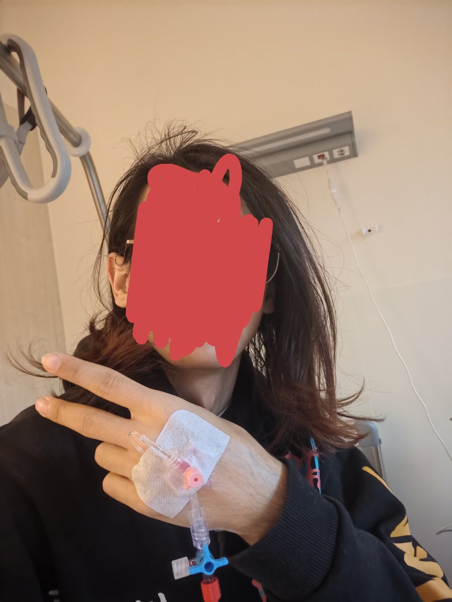 Hehe haha my body did something it wasnt meant to and now I'm in the hospital