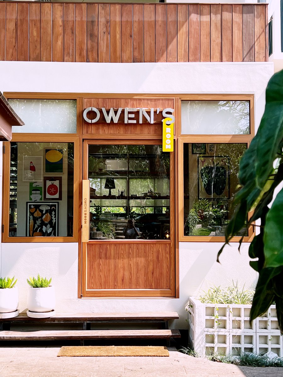 Kin24hrs's tweet photo. คาเฟ่เขาใหญ่เปิดใหม่ Owen's room Brunch and Eatery 🍳 อาหารจะผสมกลิ่นอายความเป็นญี่ปุ่น Scramble Egg with Mentaiko ซอสนัวๆ เสิร์ฟพร้อมครัวซองกรอบนอกนุ่มใน เข้ากันมาก Egg Benedict ซอสต้มยำ ซอสอร่อยเข้มข้น และไข่กระทะ ท็อปปิ้งแน่นๆ ดีงามทุกจาน #อร่อยบอกต่อ #รีวิวคาเฟ่ @aroii https://t.co/MQEoRcLtu4