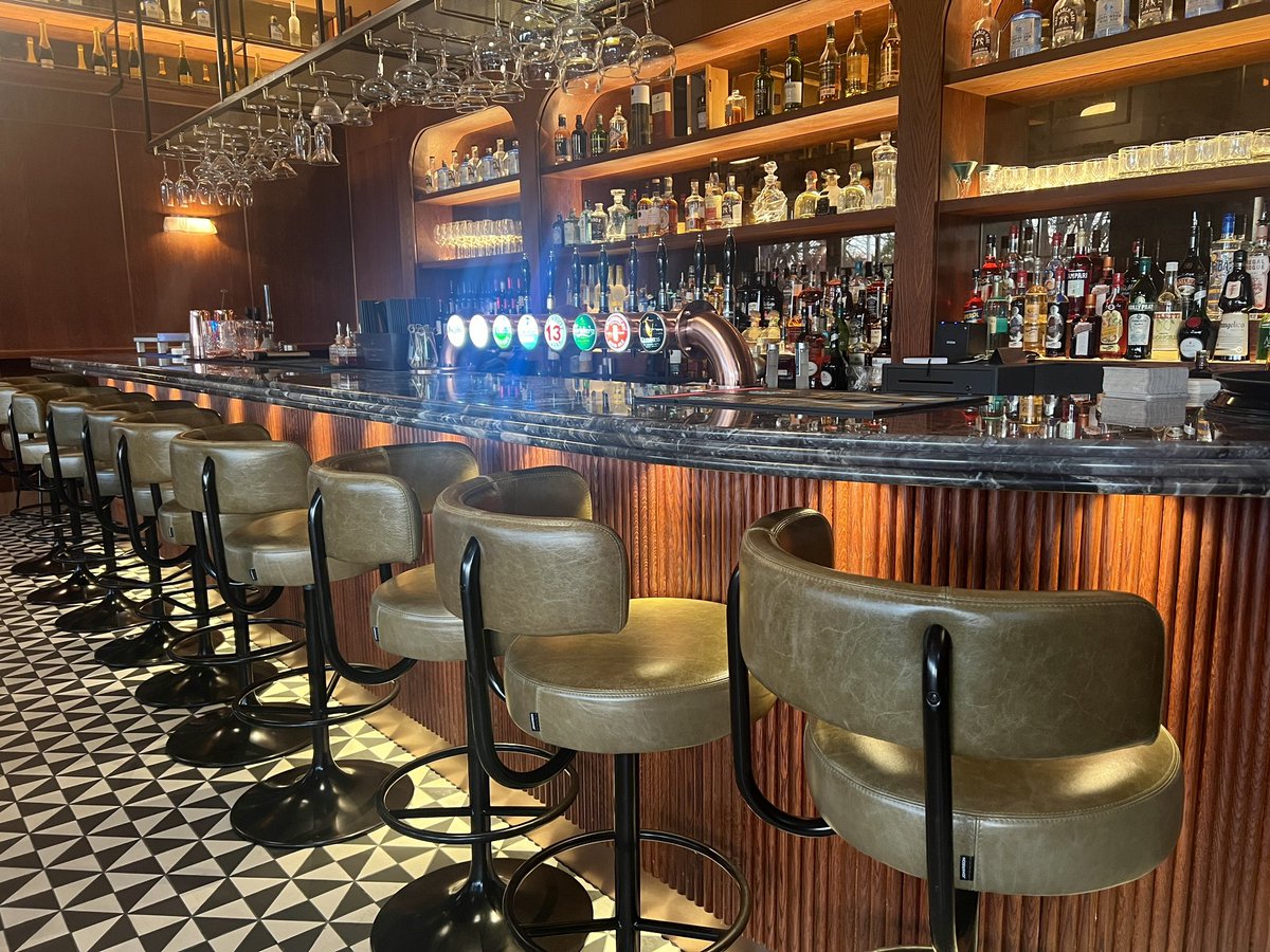 GazSmith_Chef's tweet photo. I adore a counter seat, especially when solo dining, decent view, bit of hustle n bustle, chats with staff &amp; eating a few small plates with some sneaky scoops

No reservations needed in Big Mike’s counters or terrace just rock on in, plant yerself into a stool &amp; do as you please https://t.co/ULQupLPLVO
