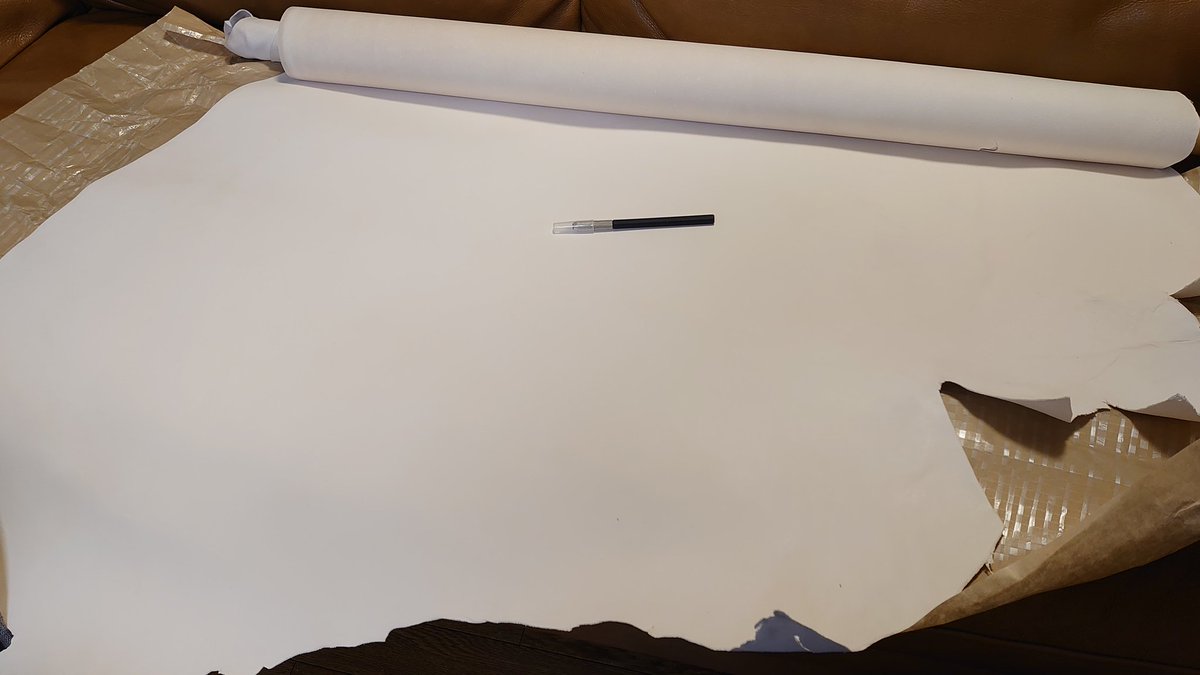decoryunxa's tweet photo. 予想以上に大きいヌメ革(半裁)を仕入れました。しばらく作り放題です。
こんなのあったらいいなどアイデアがあったらいいなってアイデア募集します〜もの、色、形など。取り急ぎビジネスカジュアルどちらでもいけそうなトートバッグ作ってみます。 https://t.co/vpm449mSO1
