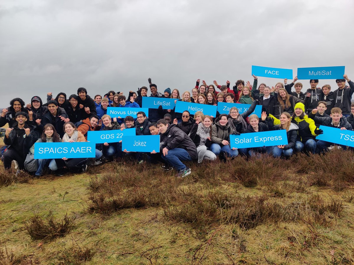 De lanceringsdag van de CanSat competitie is ten einde. Veel dank aan de scholieren, hun begeleiders en de partners die de CanSat competitie ieder jaar mogelijk maken. 🙏 #CanSat <a href="/NLSpaceOffice/">NSO</a> <a href="/Defensie/">Ministerie van Defensie</a> <a href="/daretudelft/">Delft Aerospace Rocket Engineering</a> @ESANL
