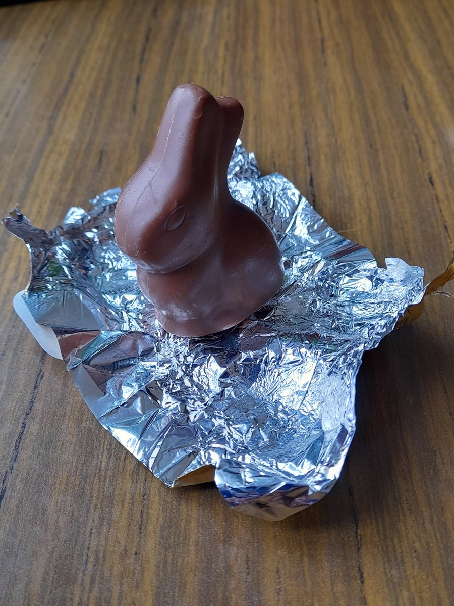 Neil2Spiky's tweet photo. Now You're Just Some Bunny That I Used To Know....
#Gotye
#Lindor
#EasterPuns https://t.co/4Al4sMtOyk