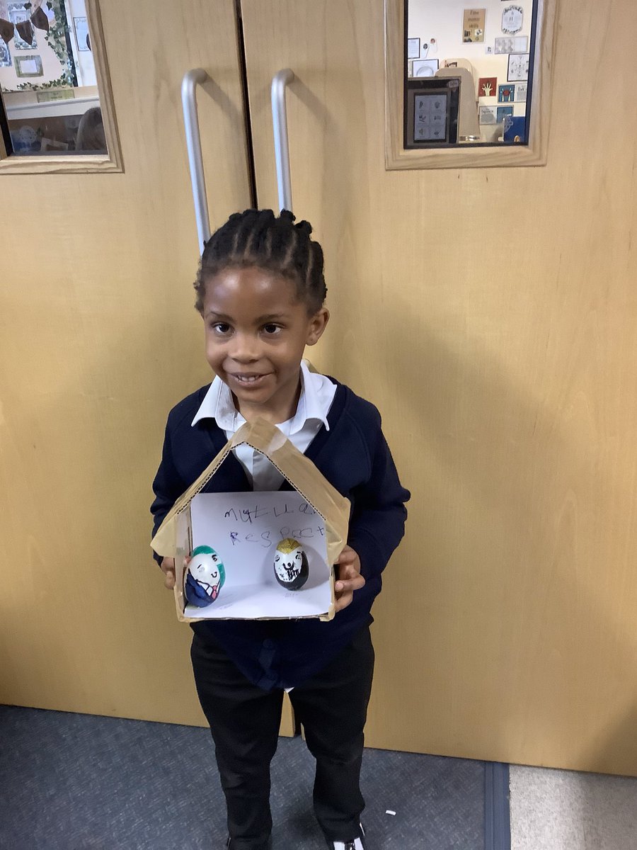 PindersPrimary's tweet photo. This years Egg competition entries had to fit the theme of British Values. Have a look at a few of our wonderful entries in Reception! #PPEYFS #PPBritishValues #PPRE #PPPSHE #PPHistory https://t.co/BkqRlsYoxa