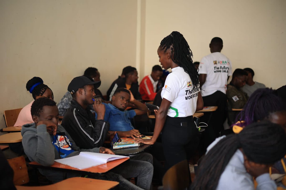 eMobilis's tweet image. Class imebounce and you have nothing to do? Use your free time to earn extra cash as an online worker.  Register for the free online work training by Ajira Digital and start learning so you can start earning. Engage our champions here @MeruUniversity 
#AjiraClubEdition