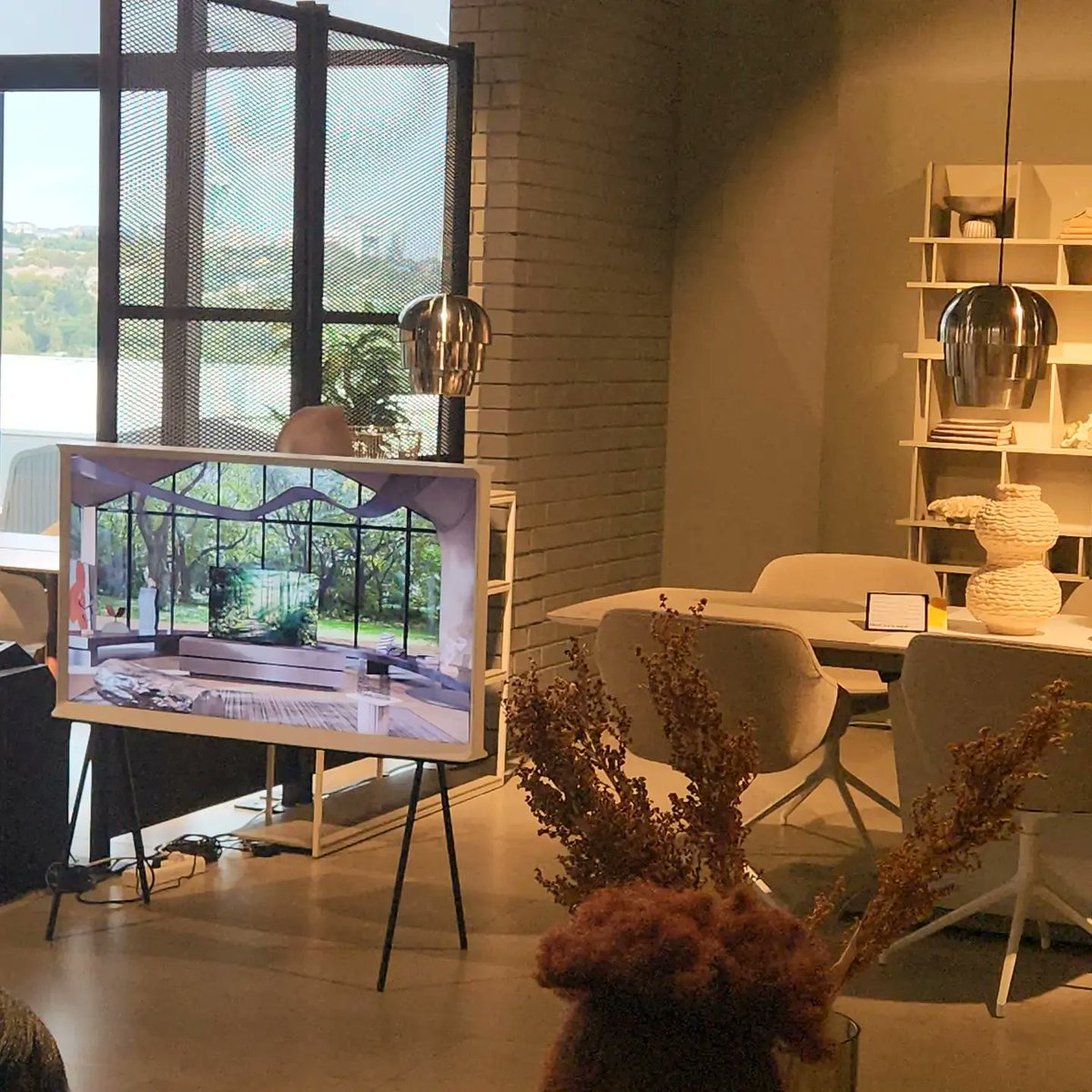 Tankisokomane's tweet image. Decorex and  Samsung Design Trends &amp;amp; Insights Event 🍥
Hosted by @SamsungSA
#DecorexJoburg 

🗞 @nowinsa 

 #decodesign  #déco 
#designmeetstechnology