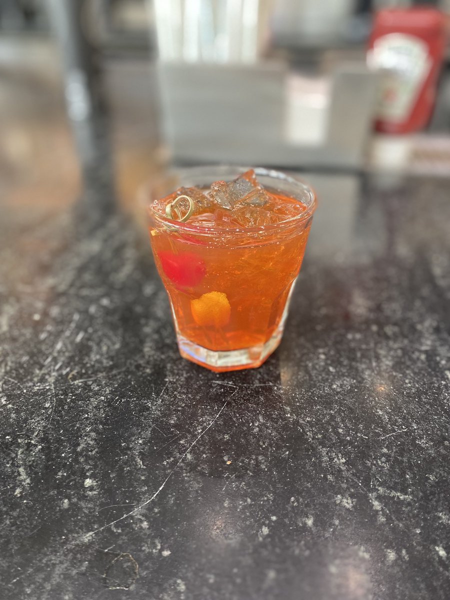Cez210's tweet photo. @JeffRatcliffe because it’s 722am and I’m at an airport. #ratpack #ipafriday #LGA https://t.co/skpRtW849E