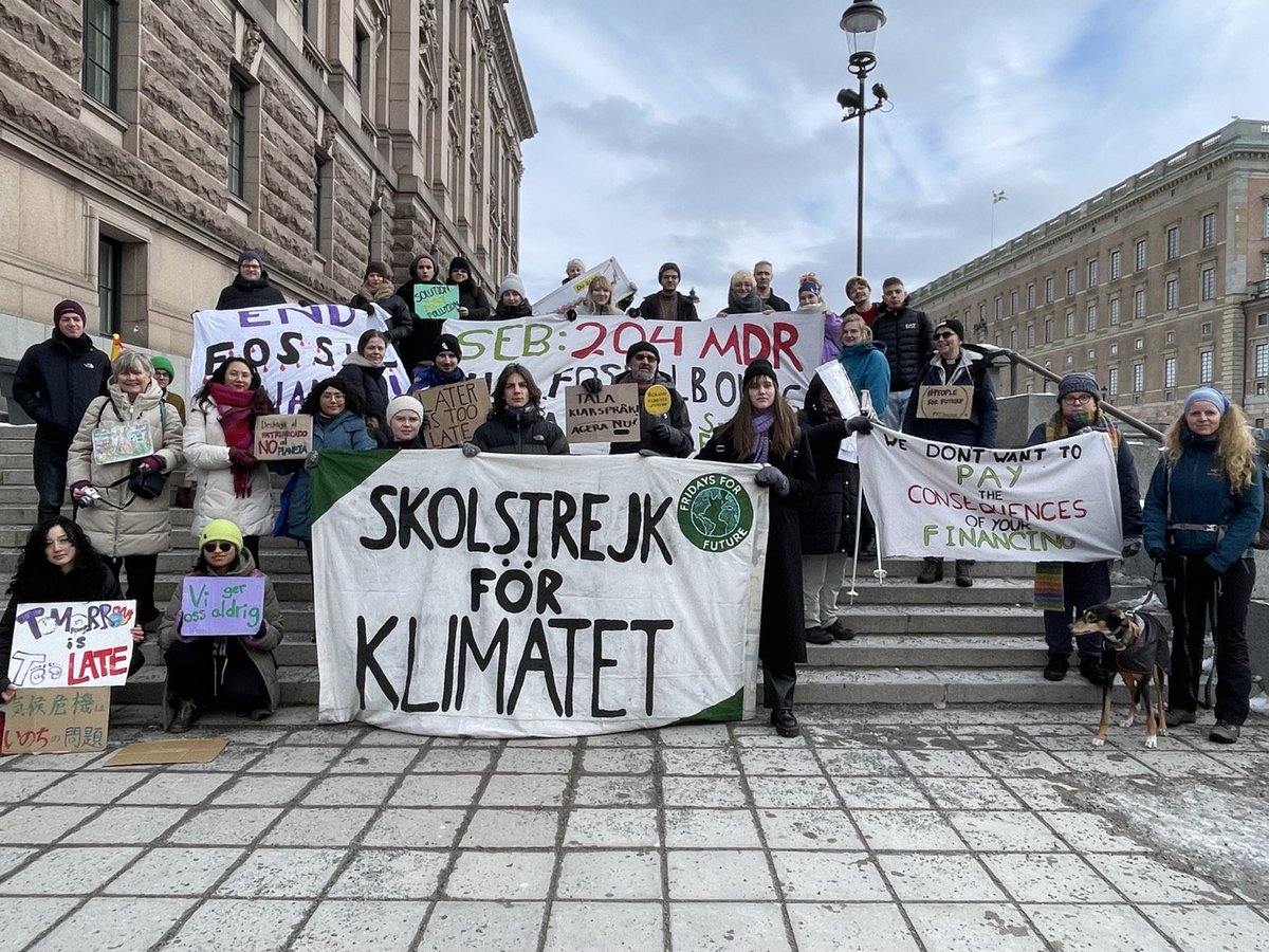 MPUlricehamn's tweet photo. Skolstrejk för klimatet!

RT gretathunberg@mastodon.nu: Climate strike week 241. #FridaysForFuture #ClimateStrike #TomorrowIsTooLate

https://t.co/TCzT0h1IBh https://t.co/Vypqggo6Ei