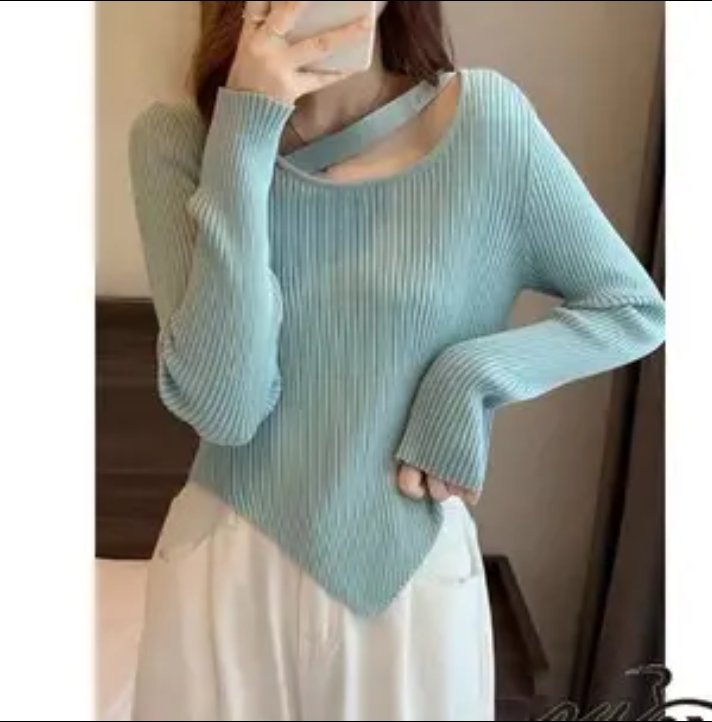 2715cart's tweet photo. wts lfb ph | help rt #tinskart

- korean style blue long sleeve top
₱ 200
- size small, fitted to medium
- sobrang ganda, pati yung tela
- brand new

⌗ wts lfb treasure concert outfit sky blue long sleeve https://t.co/UVwJ2qgIvl