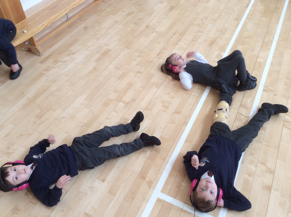 SPMVElm's tweet photo. 🚀Elm Class have been to the moon and back today! We learnt all about Neil Armstrong and his journey to become the first man on the moon.🚀 https://t.co/eGavagsS1k