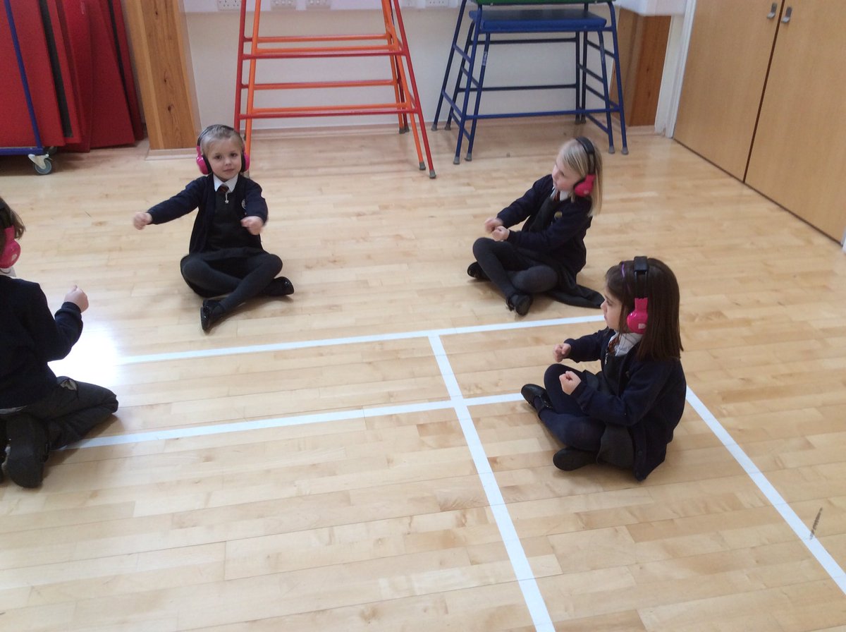 SPMVElm's tweet photo. 🚀Elm Class have been to the moon and back today! We learnt all about Neil Armstrong and his journey to become the first man on the moon.🚀 https://t.co/eGavagsS1k