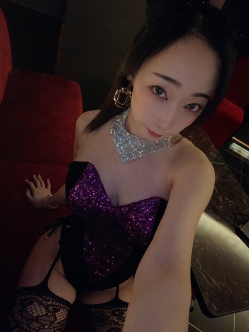 ラウンジ蓮実クレア   20時オープン！ 蓮実ママも出勤した～ のむお🍾✨🥂 https://t.co/1Xd6HjbBIo