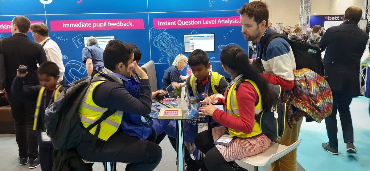 Hey <a href="/LansburyPrimary/">Lansbury Lawrence Primary School</a> 👋

Great to have the pupils from Lansbury Lawrence Primary School in East London visit the LbQ stand and get involved with some questions. We hope you all have an awesome day!

#LbQ #Bett2023 #HaveabrewwithLbQ