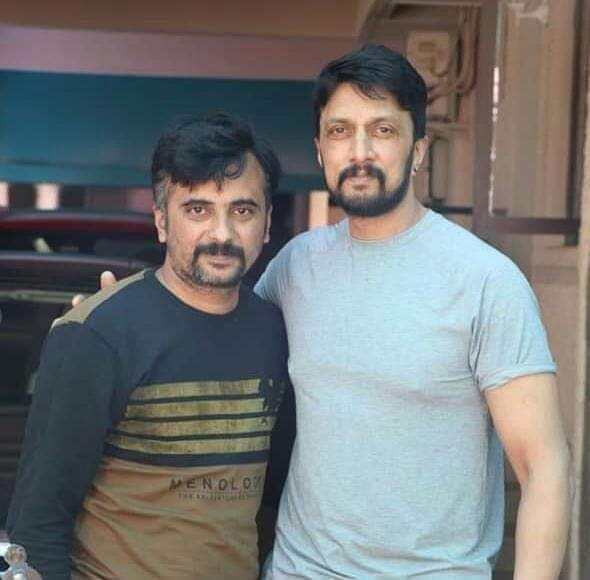 LokeshHadpad's tweet photo. ❤️ WISH YOU HBD ANNA 😍 https://t.co/peUH0hub36