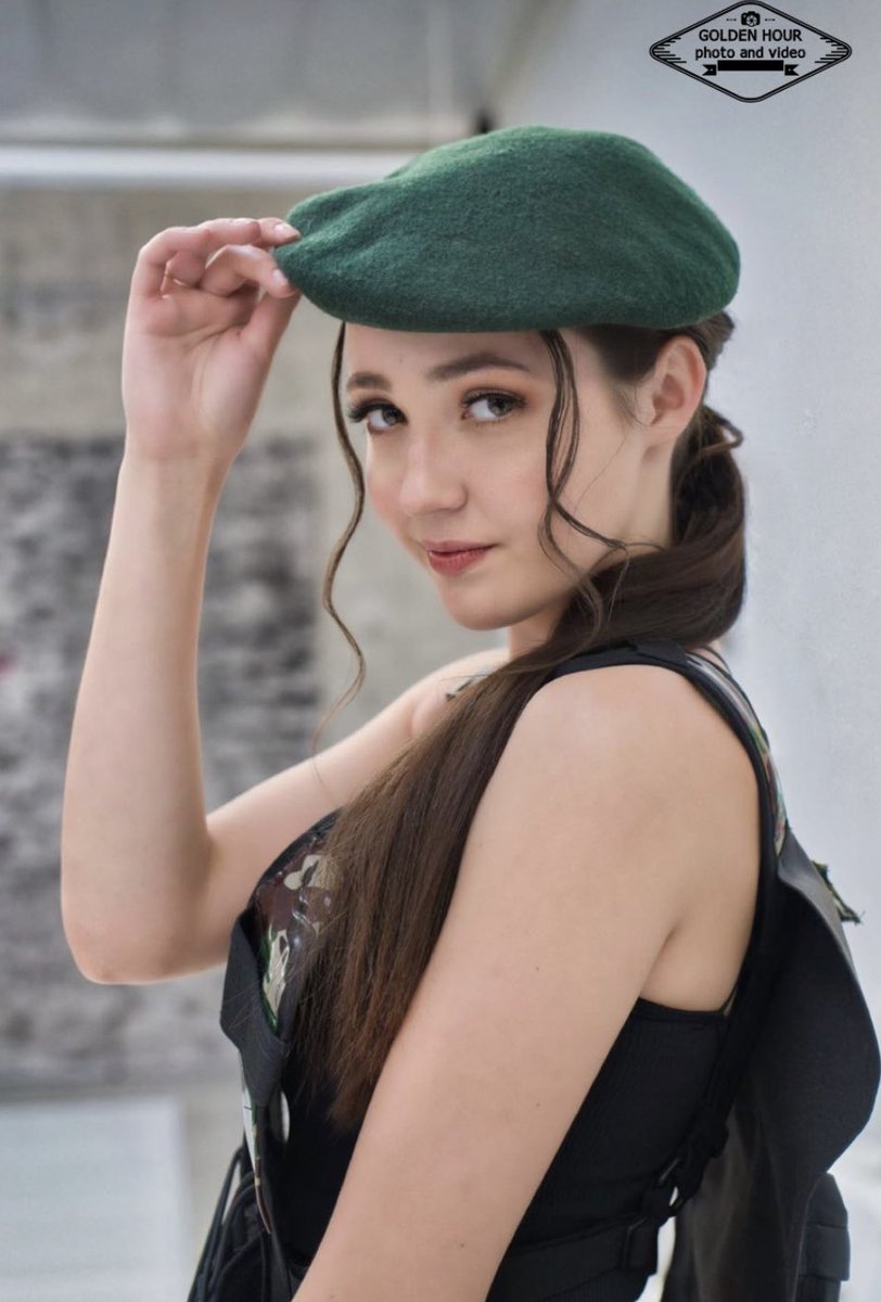 modelvaleriaa's tweet photo. Fashion shows are so awesome. #model #femalemodel #photoshoot  #femaleinfluencer #femalebrand #promotionalmodel #runwaymodel #printmodel #Californiagirls #highheels #fashionshows #photographers #tradeshowmodels #thefashionlifetour https://t.co/YxB8exqsvX