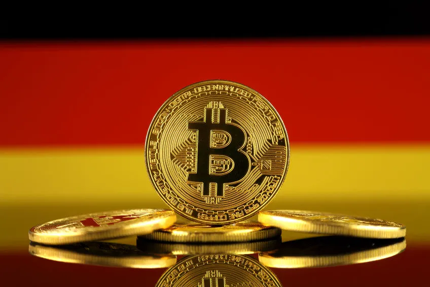 🔥BOMBAZO🔥

La SEGUNDA BOLSA de VALORES más GRANDE de Alemania (Boerse Stuttgart) ha recibido la LICENCIA OFICIAL para poder Custodiar y ofrecer #Bitcoin 😱🔥

Un paso INCREÍBLE para la adopción en EUROPA 🤝