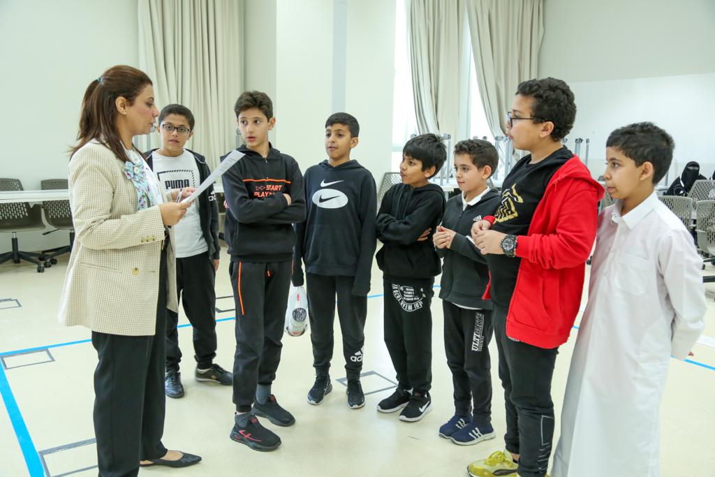 AlfWBF's tweet photo. الطلاب خلال مشاركتهم وإطلاقهم العنان لمواهبهم وقدراتهم على إيجاد حلول مبتكرة في البطولة المحلية لتحديات وجه وجهتك 2023. تقام البطولة في كلية التربية - جامعة قطر، من تنظيم مؤسسة الفيصل بلا حدود بالتعاون مع وزارة التربية والتعليم والتعليم العالي وتحت رعاية جامعة قطر.
#وجه_وجهتك https://t.co/J2x6xezKKg
