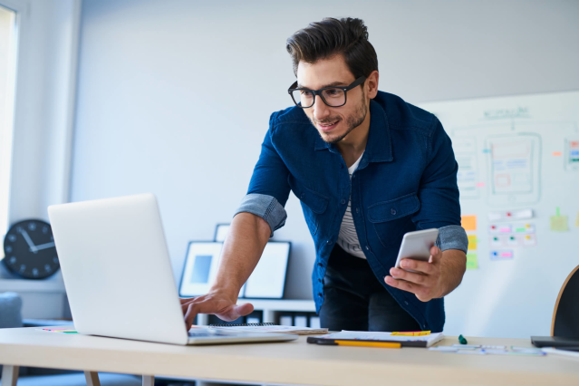 Mullane4Tim's tweet photo. Looking to hire a web developer? Here are 16 interview questions that can help you identify the best candidate for the job. https://t.co/ei2X2YWkOt https://t.co/s6YfUbLD3J