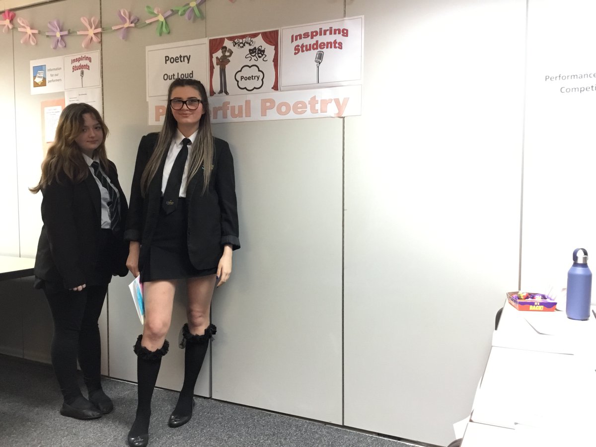 copleyacadeng's tweet photo. Well done to all the students who performed in this week's Powerful Poetry event in the LRC. It was wonderful to see such confident readers and wonderful supporters. 
Thank you also to Miss Knight and Mrs Holding for organising the event!
@CopleyAcadLRC https://t.co/cImJnEDxBD