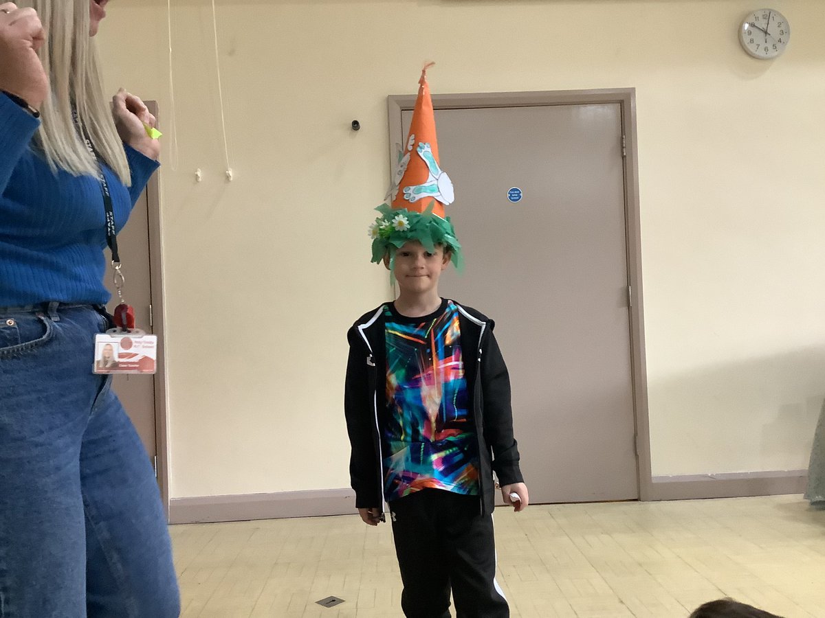 Holytrinityrc's tweet photo. It has been very ‘eggciting’ in school today. The winners of class 2. 🐣😊 https://t.co/fcWFbgkaup