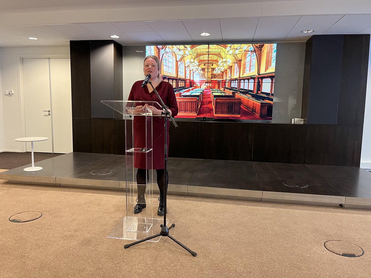 Onno_Falkena's tweet image. ⁦@Edou_Hamstra⁩ sjocht #kânsen foar #Fryslân: ⁦@BoerBurgerB⁩ en ⁦@pvdafryslan⁩ ferskille fan inoar, mar wy kinne inoar wol fine. “As twadde partij fan Fryslân wolle we ferantwurdlikheid nimme.”