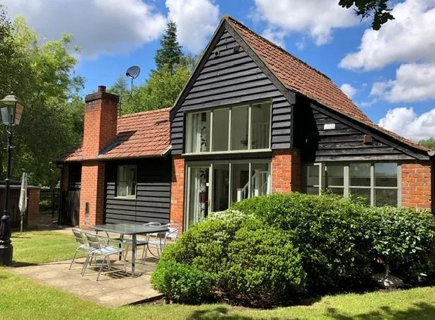 aroundaboutbrit's tweet photo. Nestled in a tranquil setting, perfect for an idyllic getaway in Norfolk, Woodmans Farm boasts two wonderful properties. Take a dip in the pool during your stay.
https://t.co/70E6mTdNqH
#Holiday #AdultOnly #SwimmingPool #Relax #Explore #Rural #StrattonStrawless #Norwich #Norfolk https://t.co/PtPvZOtcmW