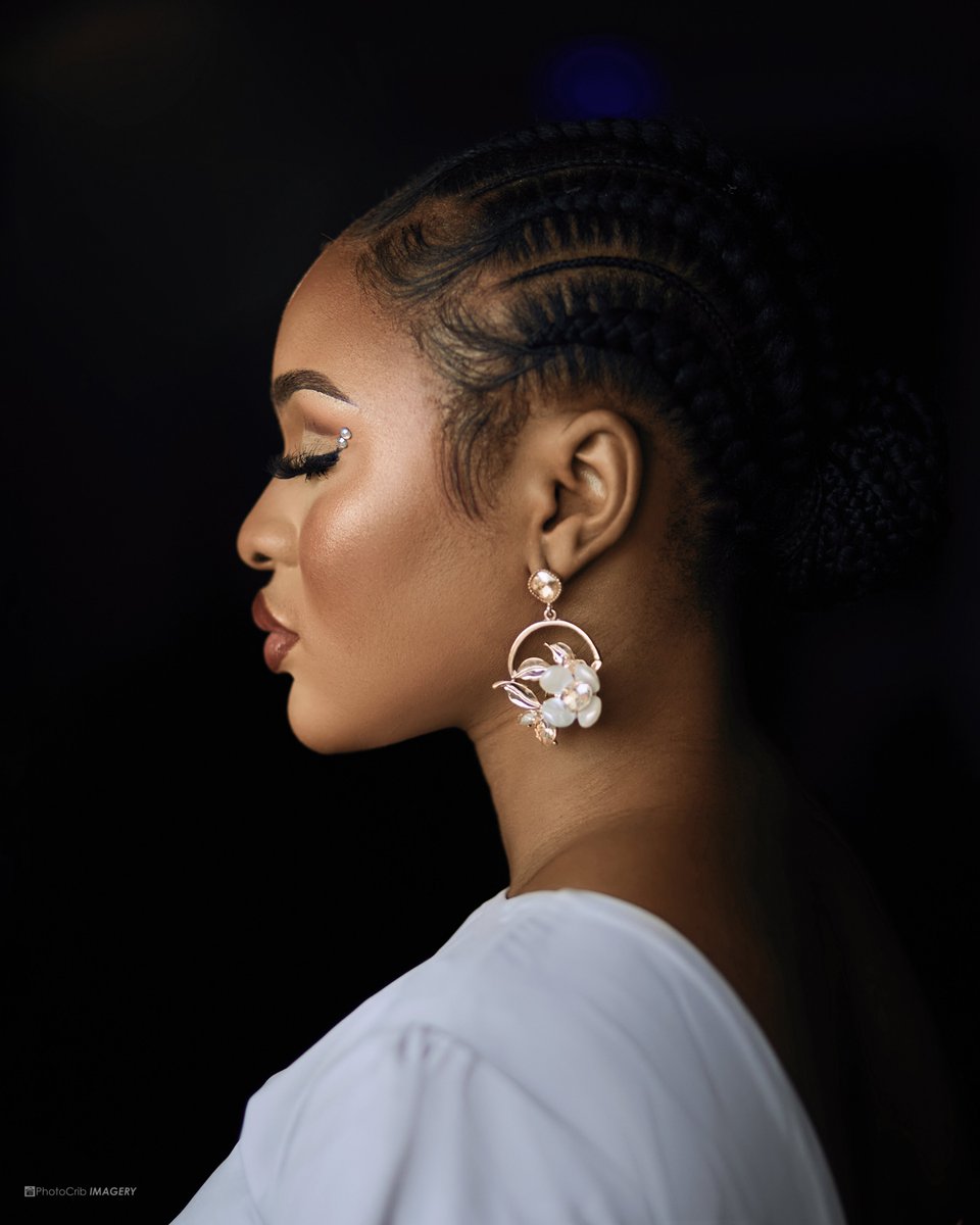 PhotoCribIMG's tweet photo. Minimalist portraits of Tassy. https://t.co/yqef6yNSnU
