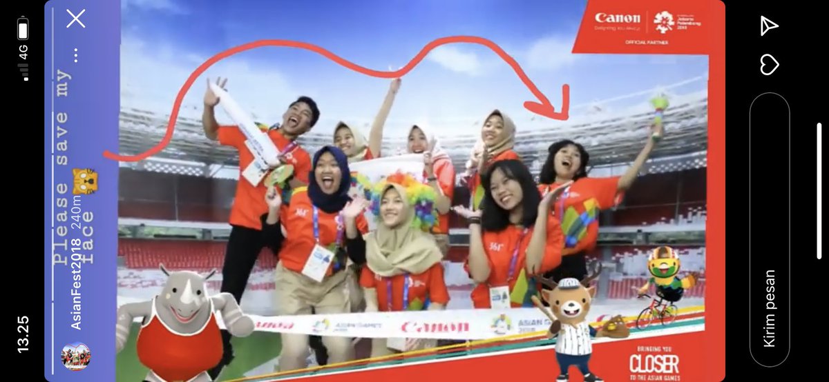 UnnieKris's tweet photo. Untung dia udah anteng disana mengejar impiannya, coba kalau dia masih dirumah pasti dia riweh pengen jadi volunteer, kebayang sih bakal kecewa kayak apa dia kalau dibatalin macam pildun tahun ini. Untung dulu dia ngga gagal jadi volunteer Asean Games. Kebayang nasib volunteer. https://t.co/cy3A69v6BF