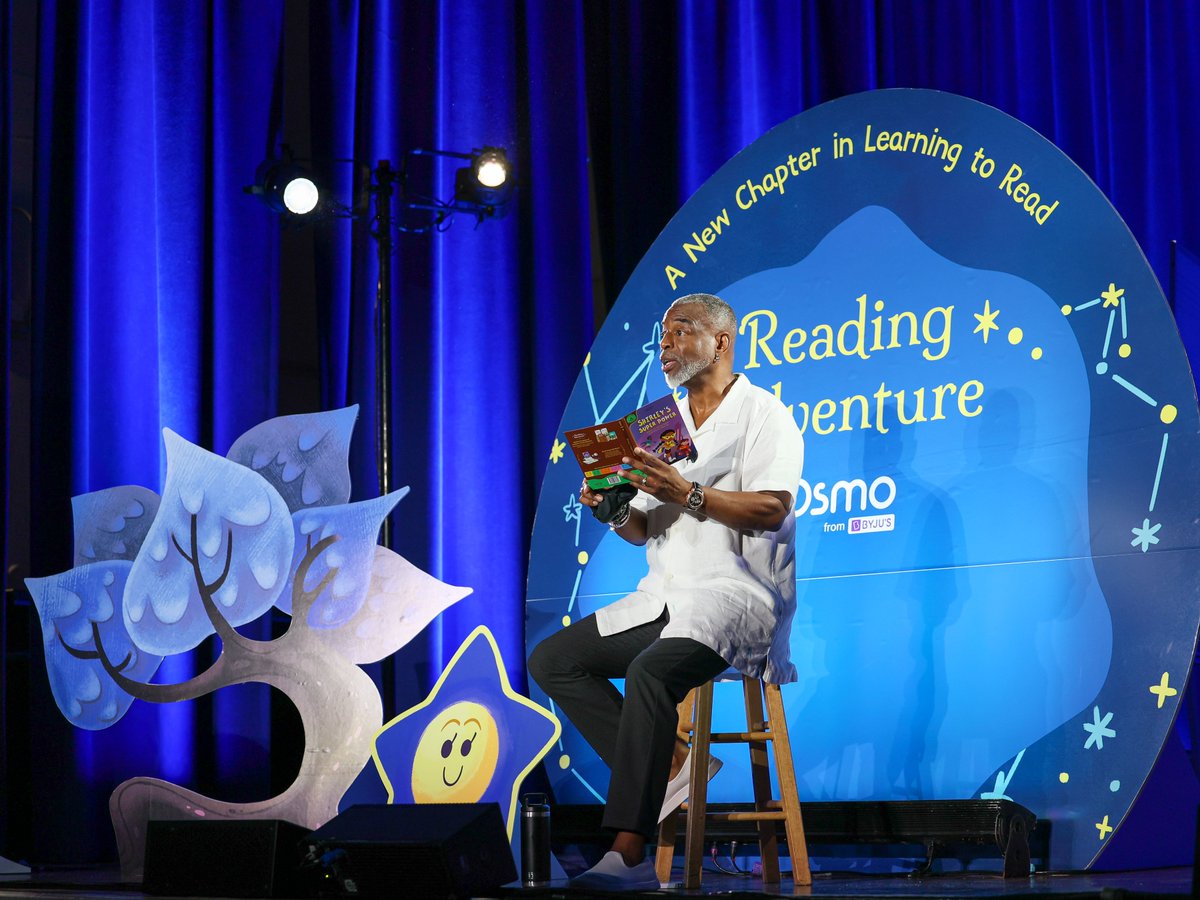 Osmo Chief Reading Officer @levarburton just shared an Open Letter on @parents - don't miss it! Osmo Reading Adventure is highlighted as an innovative tool and solution that combines technology and phonics to help children learn to read. Read now: bit.ly/3TVbIwt