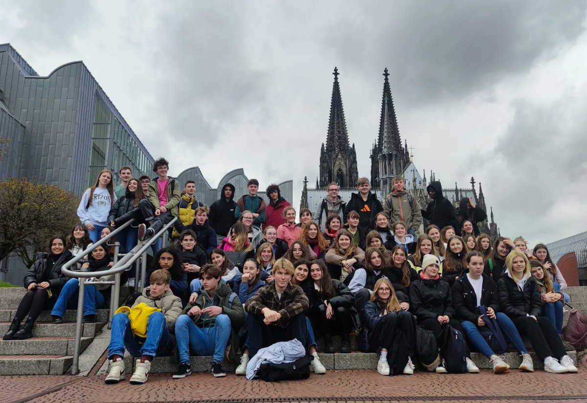 IBinissalem's tweet photo. L'Erasmus+ a Alemanya està arribant al final i ahir varen visitar les instal·lacions d'una depuradora a Colònia. Cal recordar que el tema del projecte és l'aigua i s'està treballant des de les distintes perspectives.  #IESBinissalem #ErasmusIESB #erasmusplus @sepiegob https://t.co/QWNJlk8bdD