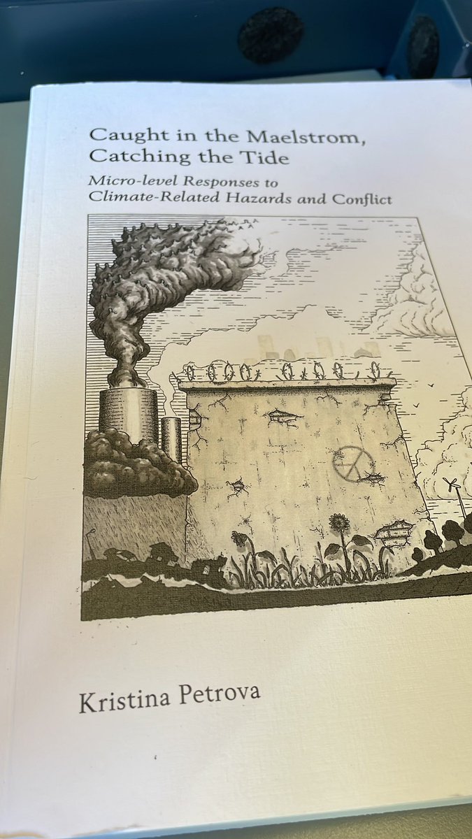 Happening now: my excellent colleague Kristina Petrova is defending her PhD thesis on responses to climate related hazards and floods. Really interesting to follow a rich discussion with faculty opponent. uu.diva-portal.org/smash/record.j… @gabi_spilker @UU_Peace @CNDS_Sweden