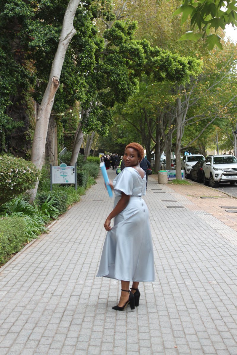 EdithMugadza's tweet photo. A graduate? Who me? 🥰🎓 https://t.co/Yp2EVbQ8SN